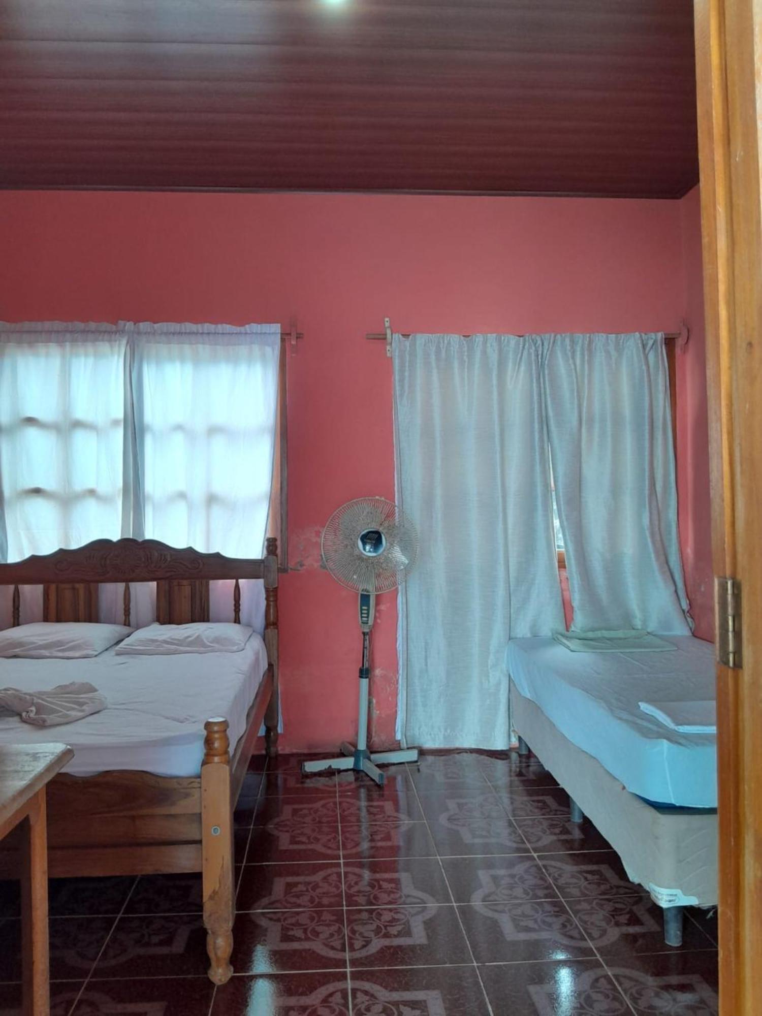 Hostel Los Chocoyos Mérida Kültér fotó